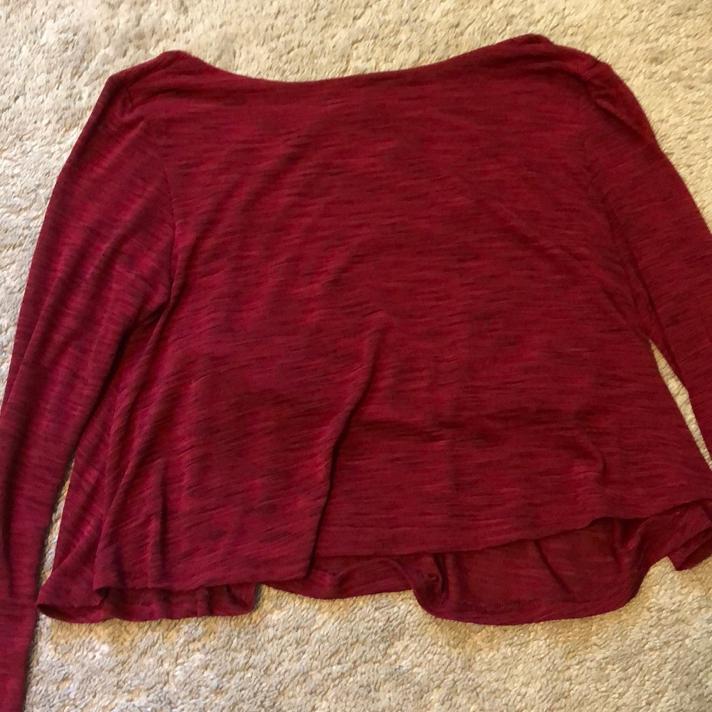 Red crop top - Picture 6 of 6